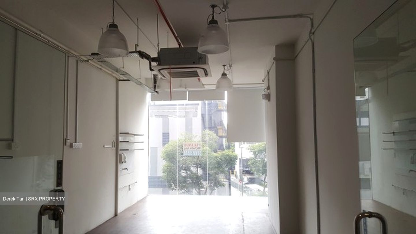 The Commerze@irving (D13), Shop House #606967491